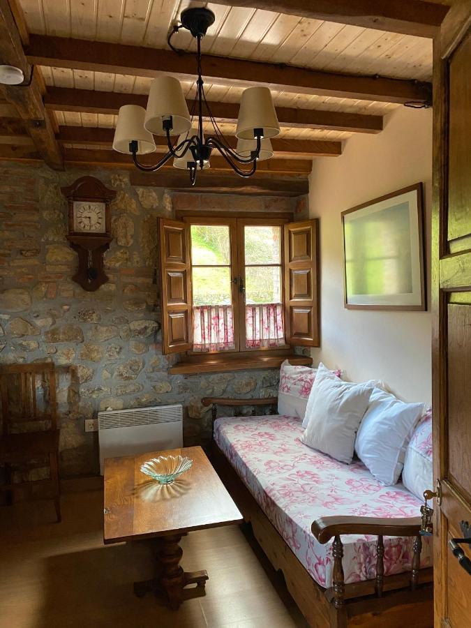 Apartamentos Rurales La Caviana Onís Eksteriør billede