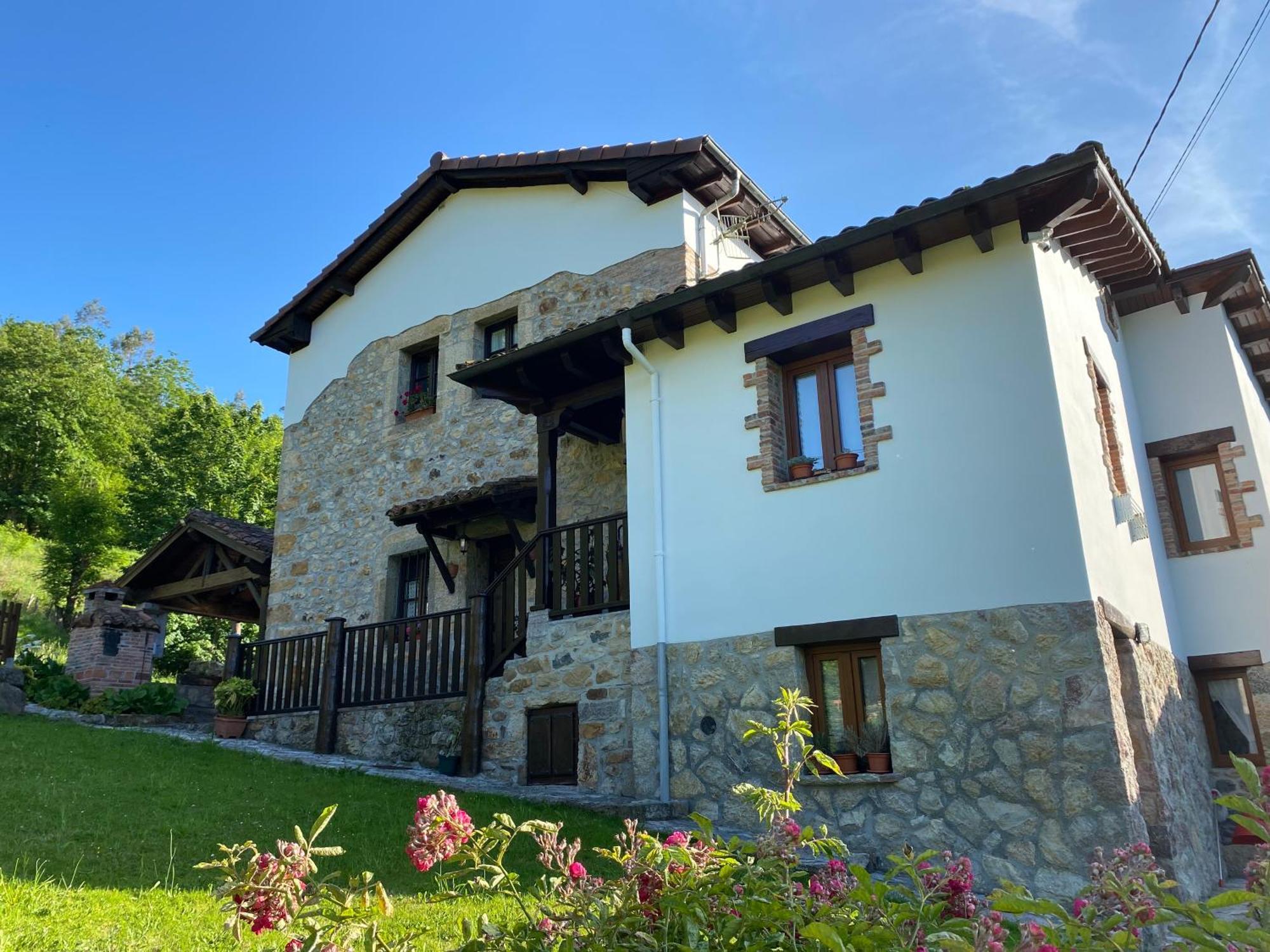 Apartamentos Rurales La Caviana Onís Eksteriør billede